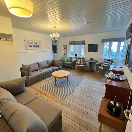 Brinkly Hotel 3*