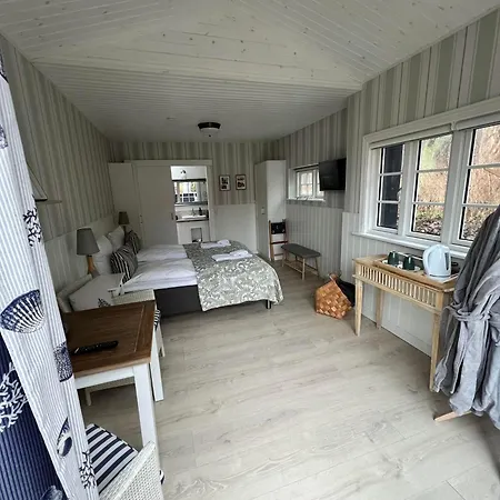 Brinkly Hotel 3*