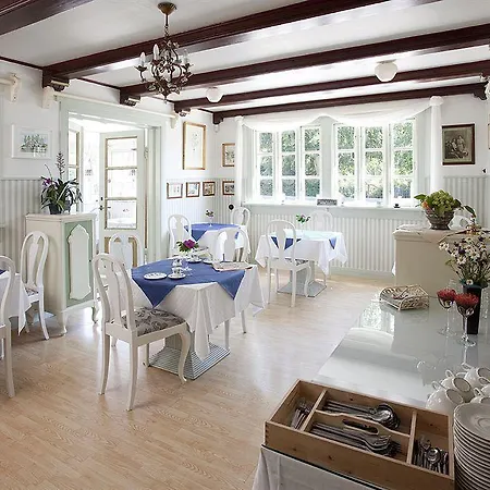 Hotel Brinkly 3*